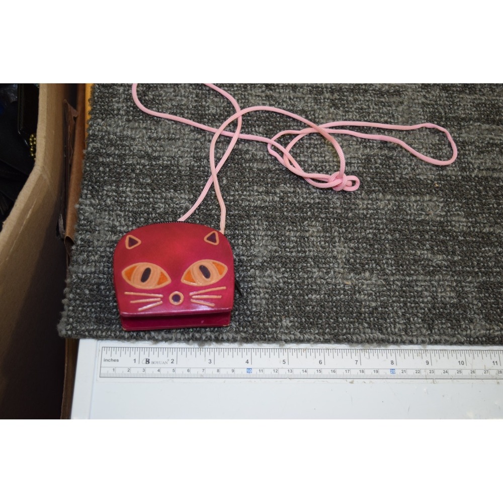 Tooled Leather Cat Head Shaped Zippered Coin Purse Bag Crossbody Kitty Cat Red